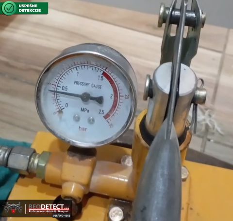 Test pritiska vode – pada pritisak sa 5 na 3 bara bara i nize, glavni ventil preskace, sumnja se i n…, Zvezdara 3 — Zvezdara, Beograd
